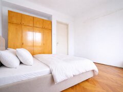 Carol I Apartament elegant cu proportii generoase si potential de redefinire