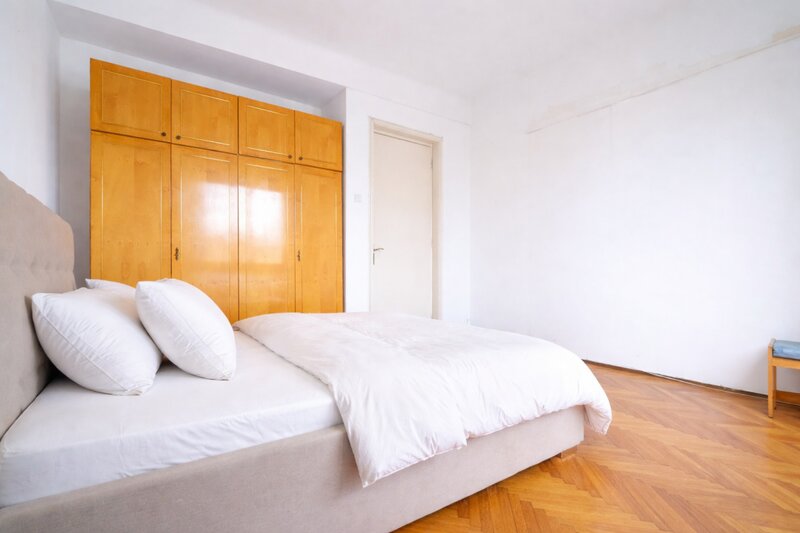 Carol I Apartament elegant cu proportii generoase si potential de redefinire